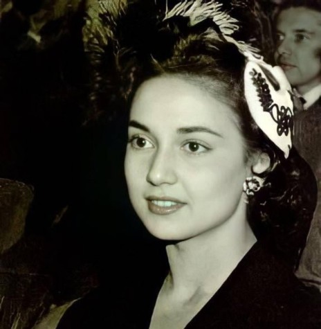 Atriz Eva Vilma no início da carreira em 1950.
Imagem: Acervo Grupo Revistas Brasileiras/Facebook - FOTO 19  -