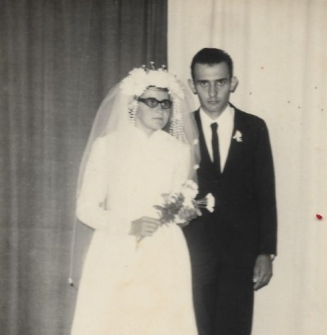 Casal rondonense Nassi e Valdir Zimmermann que casaram em janeiro de 1972.
Imagem: Acervo Jadir Zimmermann - FOTO 7 - 