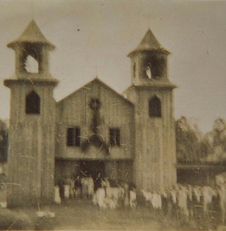 Primeira igreja católica construída em Vila Margarida. 
Imagem: Acervo Centro de Pesquisa e História - Prefeitura Municipal de Marechal Cândido Rondon