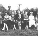 Dr. Seyboth e esposa D.  Ingrun, filhos e funcionários, em 1958.