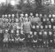 Ingrun Klagges,  em foto com a turma escolar, em  1926.
A senhora Ingrun é a 6ª aluna, na segunda fila, de trás para frente, a segunda à direita do professor.
