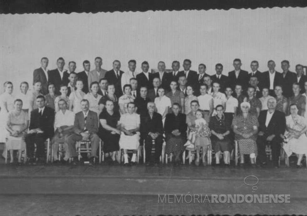Membros fundadores da 1ª Igreja Batista de Marechal Cândido Rondon, reunidos em 1958.
Imagem: Acervo PIB-Rondon - FOTO 3 - 