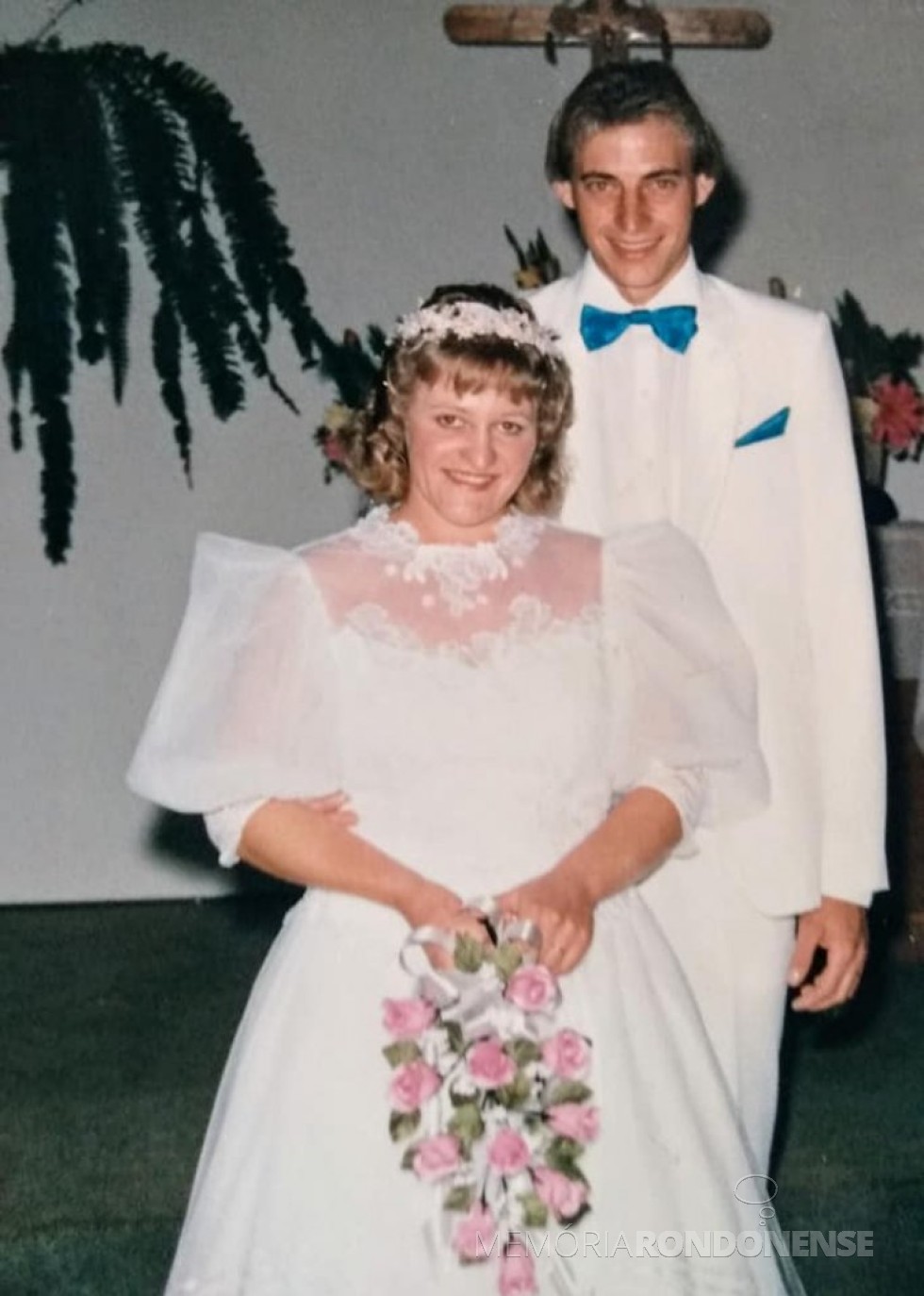 Noivos Roselene Zimmermann e Semildo Laske que se casdaram em junho de 1988.
Imagem: Acervo do casal - FOTO 9 -