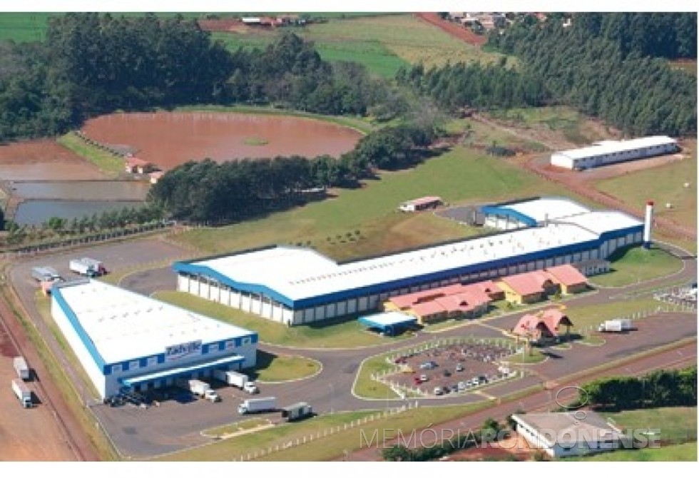 Complexo industrial de biscoitos da Faville , na cidade de Marechal Cândido Rondon, que teve a falência decretada em 07 de outubro de 2013.
Imagem> Acervo Sintrinal - FOTO 4 - 
