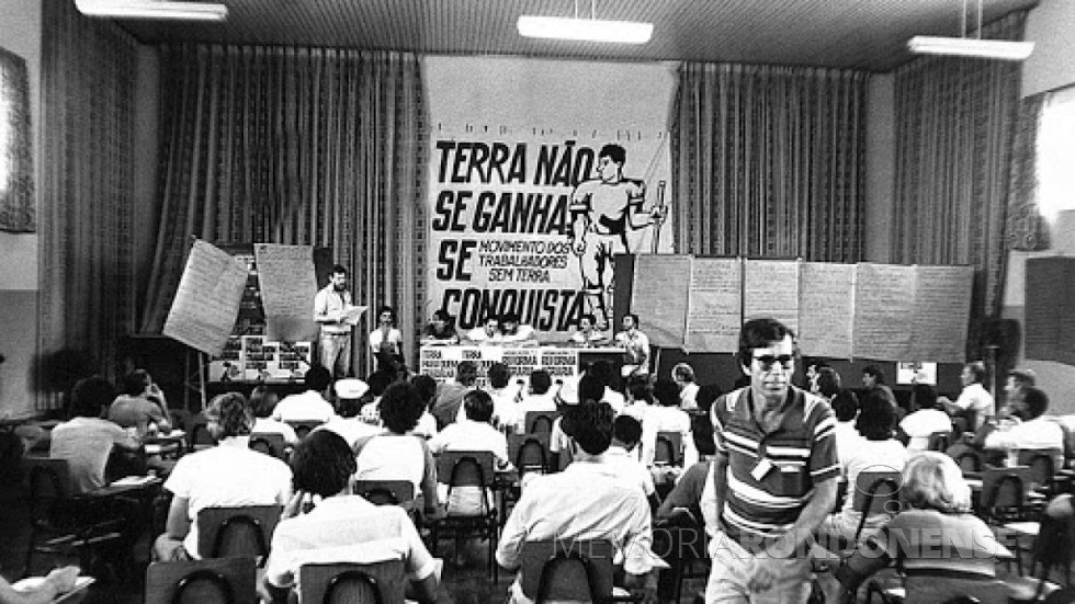 1º encontro dos Trabalhadores  Sem Terra na cidade de Cascavel , em janeiro de 1984.
Imagem: Acervo MST - FOTO 6 -