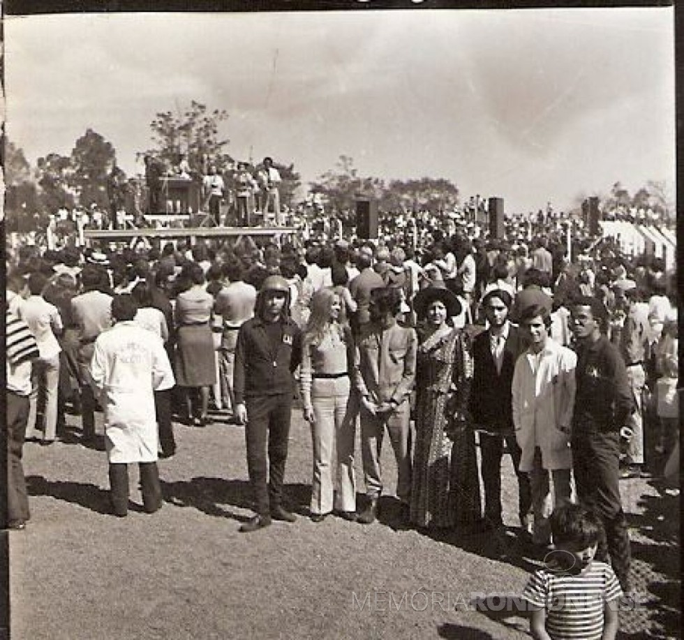Inauguração da TV Tibagi, em Apucarana, de propriedade de Paulo Pimentel,  em 1969. 
Imagem: Acervo JWS  - FOTO 3 - 