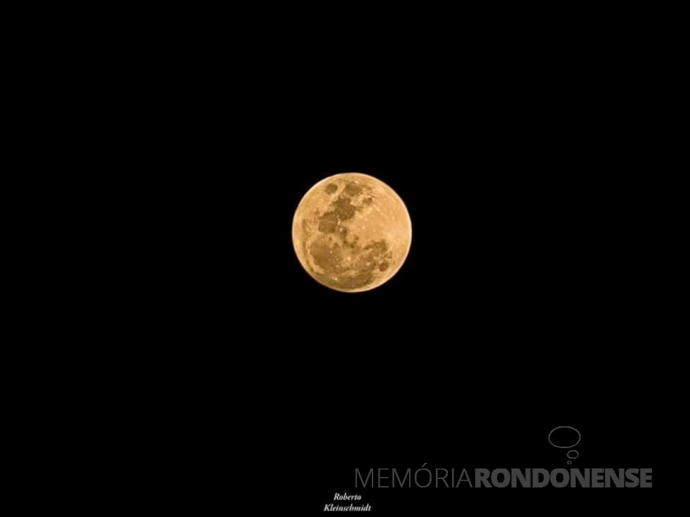 Outro momento da Lua Cheia em Marechal Cândido Rondon, no dia 23 de julho de 2021.
Imagem: Acervo e crédito de Roberto Kleinschmidt - FOTO 27 - 