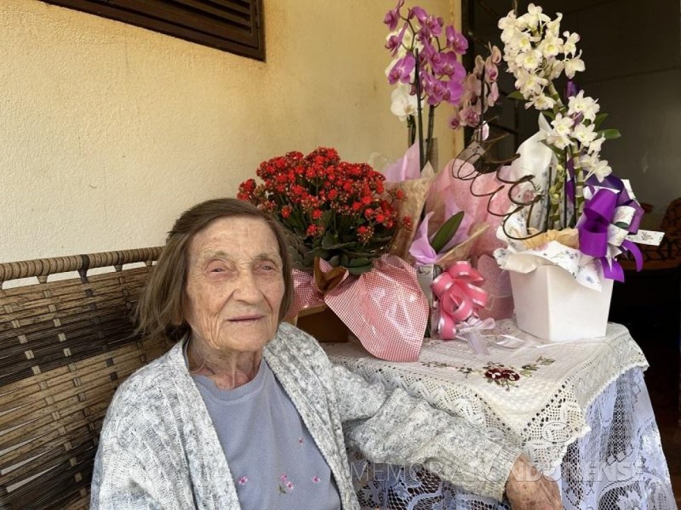 Linda Lotte Herzog, moradora de Nova Santa Rosa (PR) que comemorou 100 anos, em agosto de 2022.
Imagem: Acervo Portal Nova Santa Rosa - FOTO 15 -