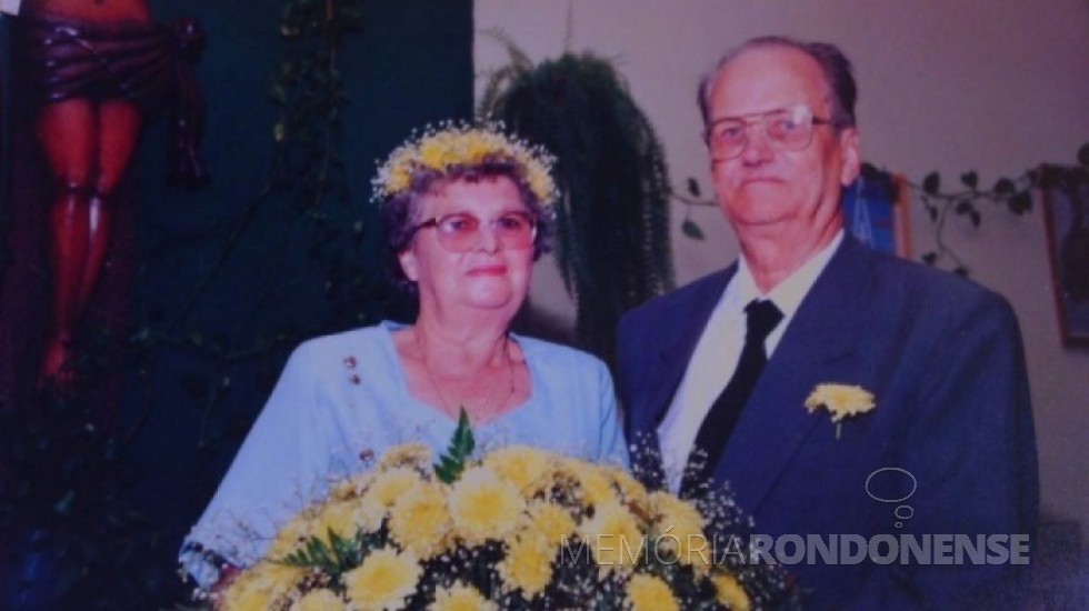 Casal   pioneiro Elli (nascida Arndt) e Alfredo Krause, fotografado no dia da comemoração de sua Bodas de Ouro, em 04 de outubro de 1997. 
Imagem: Acervo Clecio Krause - Naranjal - Paraguai - FOTO 1 - 