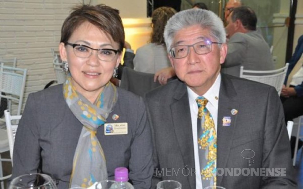 Casal Eduardo Katsusi Toshimitsu e esposa Hilaide, ele governador do Distrito 4640, do Rotary Clube. 
Imagem: Acervo Central Cultural - FOTO 11 - 