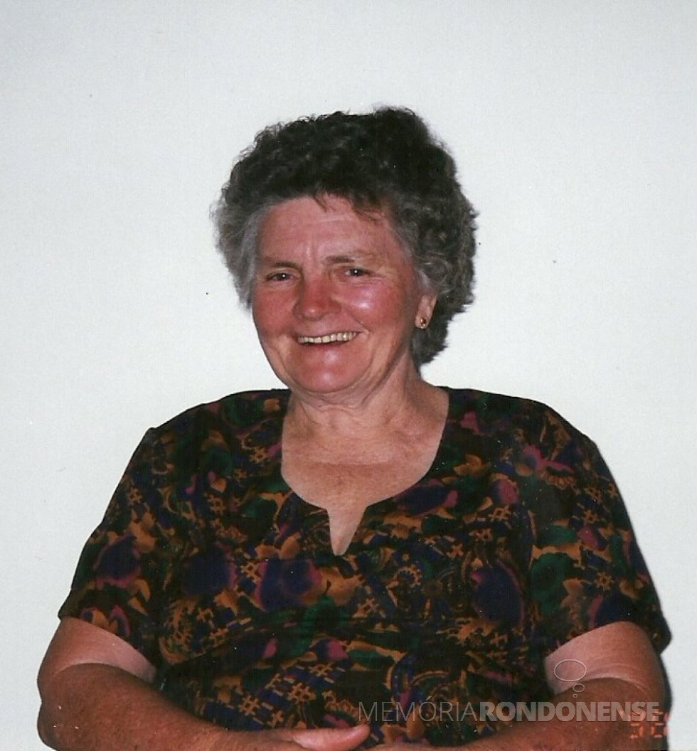 Pioneira Tereza (Grohmann) Römer, falecida em agosto de 2006. Era casada com o pioneiro Ludwig Federico Römer. 
Imagem: Acervo de Selma Römer Krack - FOTO 7 - 