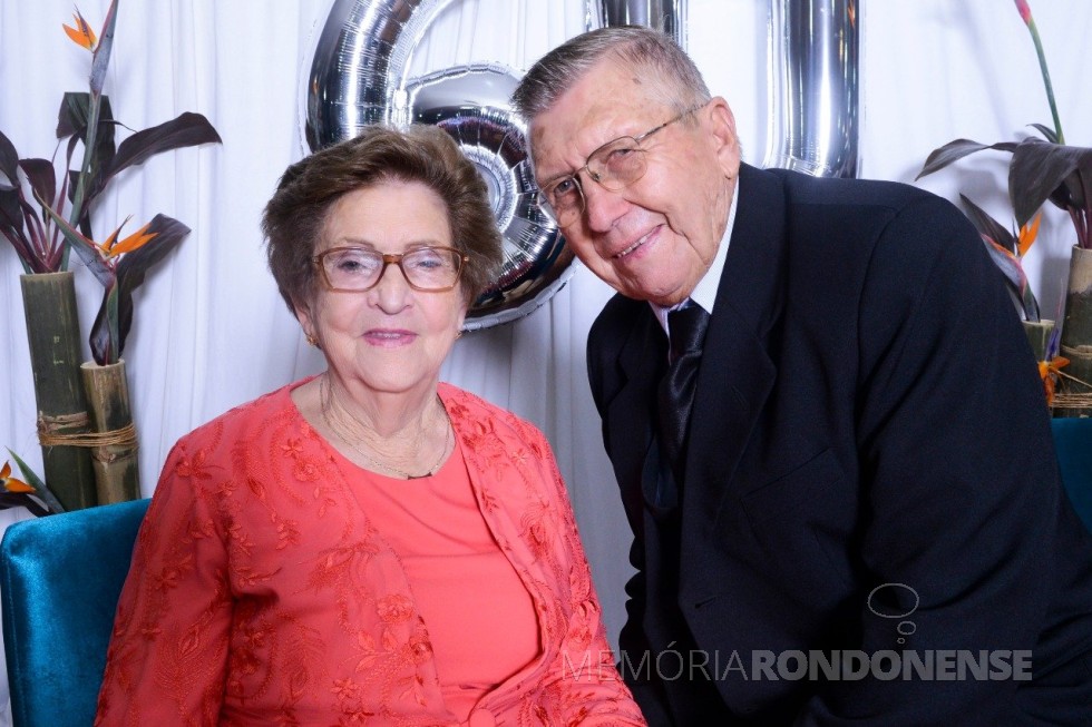 Casal pioneiro Elli e Raul Schöne que festejou as suas Bodas  de Diamante, em maio de 2018. 
Imagem: Acervo da família - FOTO 10 - 