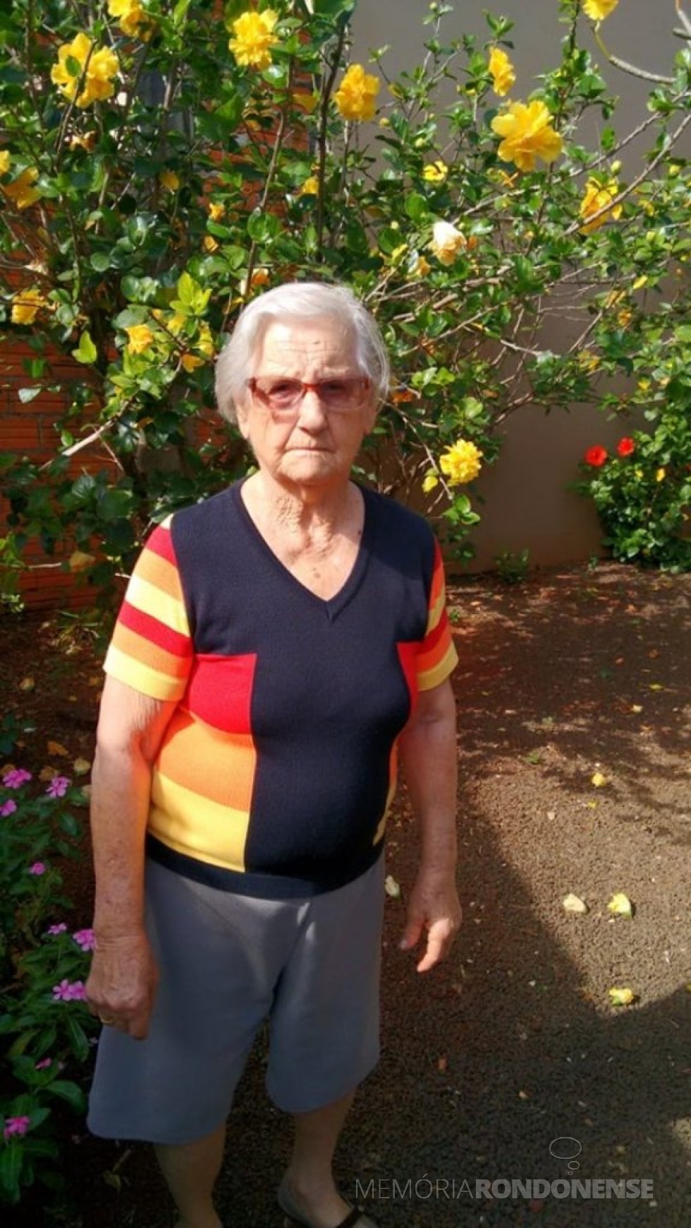 A pioneira Olinda Camila Viteck no dia de seu aniversário de 90 anos, em junho de 2019. 
Imagem: Acervo Erci Viteck - FOTO 11 - 
