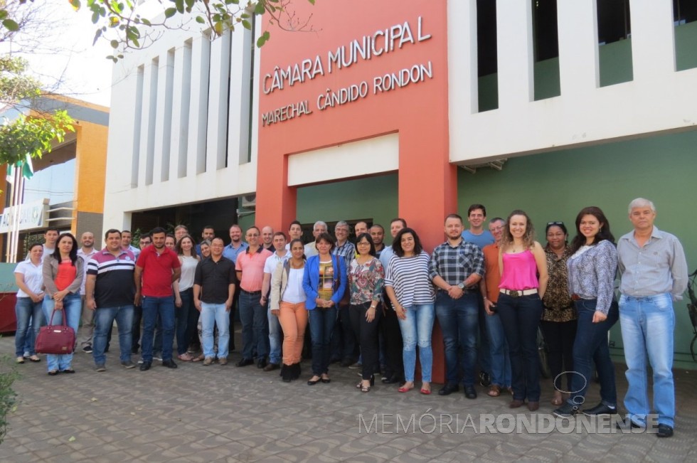 Participantes do treinamento oferecido pelo Programa Interlegis na Câmara Municipal de Marechal Cândido Rondon, em agosto de 2016. 
Imagem: Acervo Imprensa CM-MCR
Crédito: Cristiano Viteck  - FOTO 8 - 