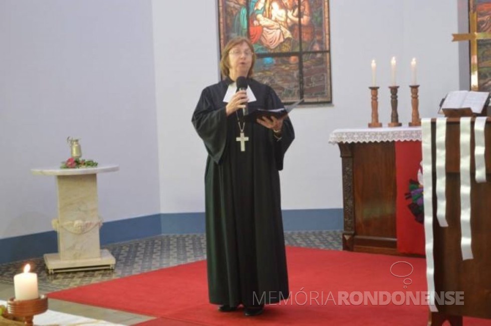 Pastora Silvia Beatrice Genz palestrante no mesmo evento.
Imagem: Acervo www.luteranos.com.br - FOTO 2 - FOTO 9 -