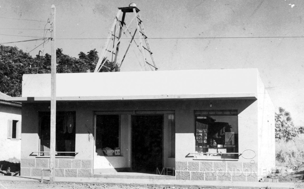 Casa Orlando em 1966, ano da abertura da loja - permanece em atividade no mesmo local ainda hoje, a Rua Tiradentes, entre a Avenida Rio Grande do Sua e a Rua Santa Catarina. 
Imagem: Acervo Orlando e Rafael Sturm - FOTO 4 - 